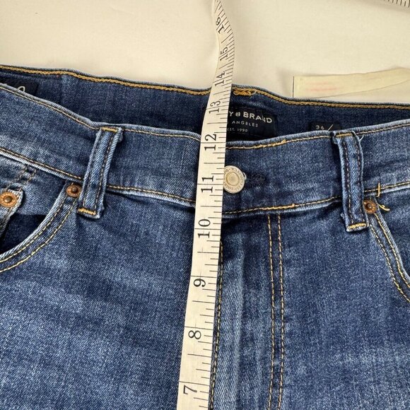 Lucky Brand 410 Athletic Fit Straight Medium Wash Denim Jeans Men's 36Wx30L EUC - Picture 7 of 12